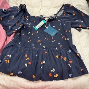 Floral Navy Top